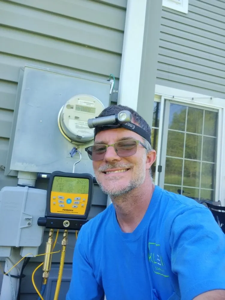 Slide of Sciarrotta's maintenance services