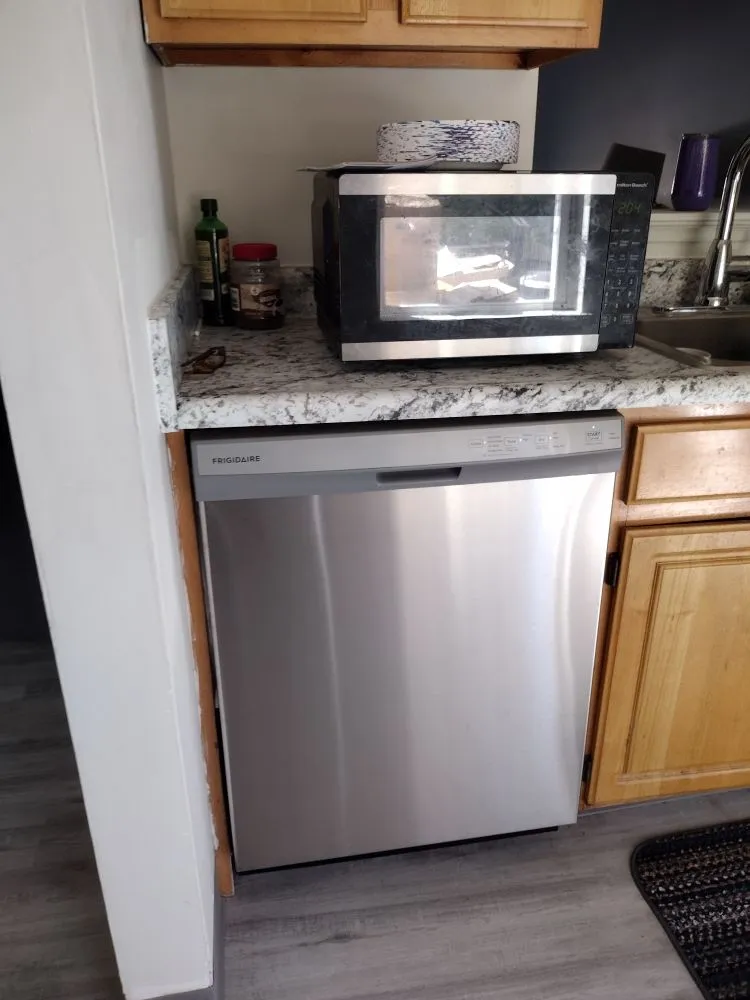 Slide of Sciarrotta's maintenance services