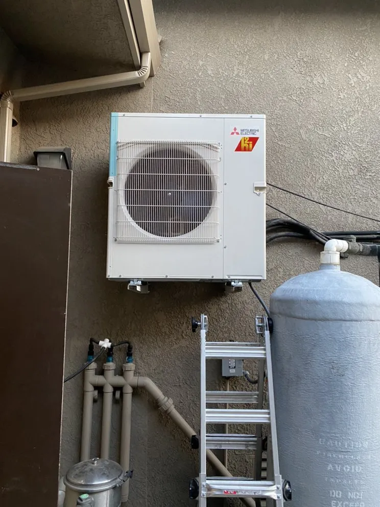 Slide of Scully's Air