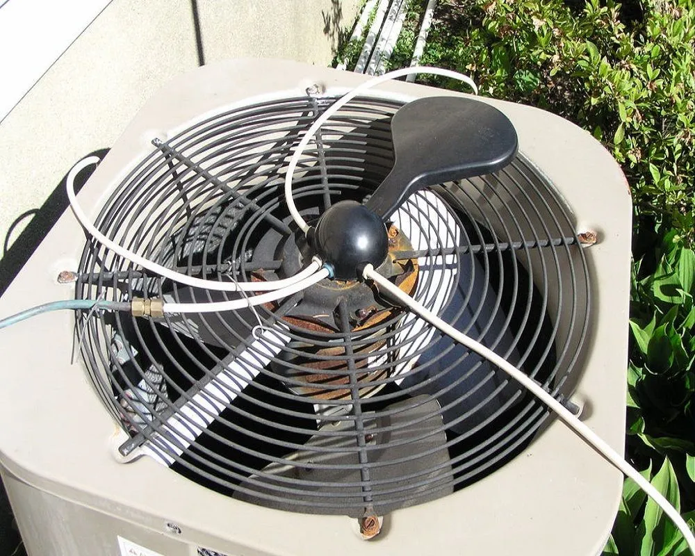 Slide of Seattle Condenser Replacement Experts