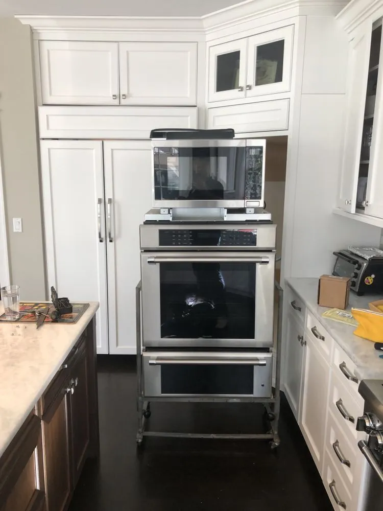 Slide of Second City Appliance Repair