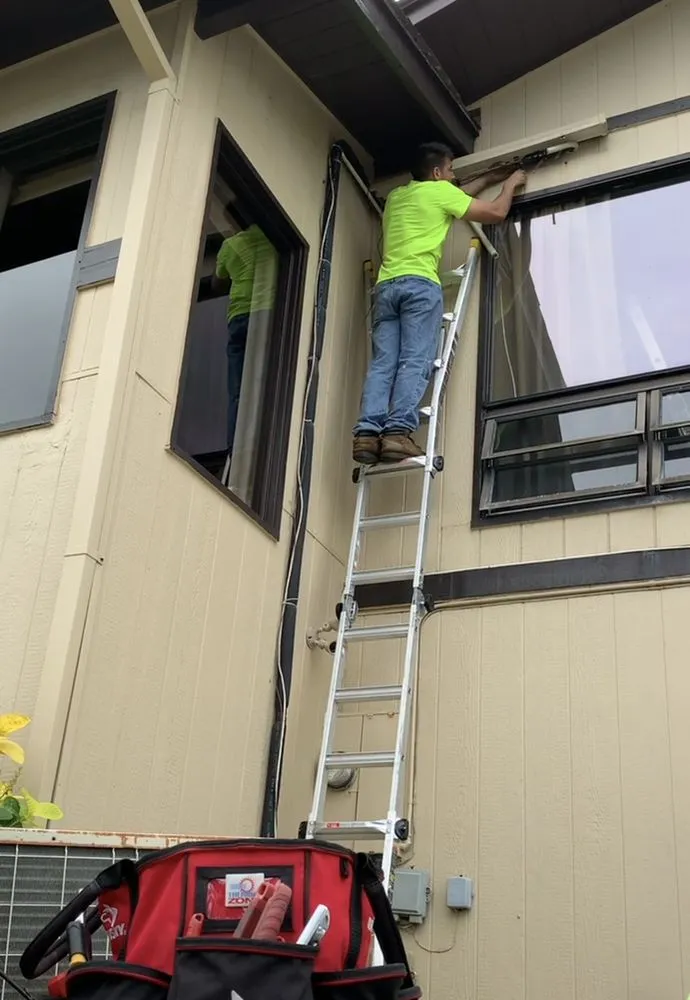 Slide of Selbor Hawaii