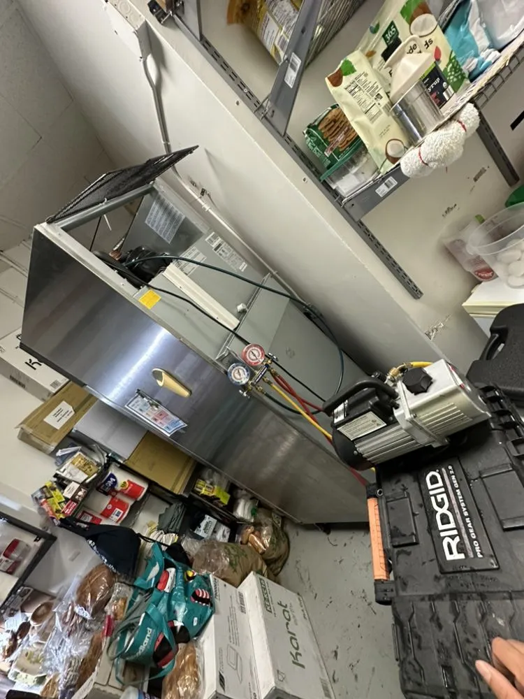 Slide of Selbor Hawaii