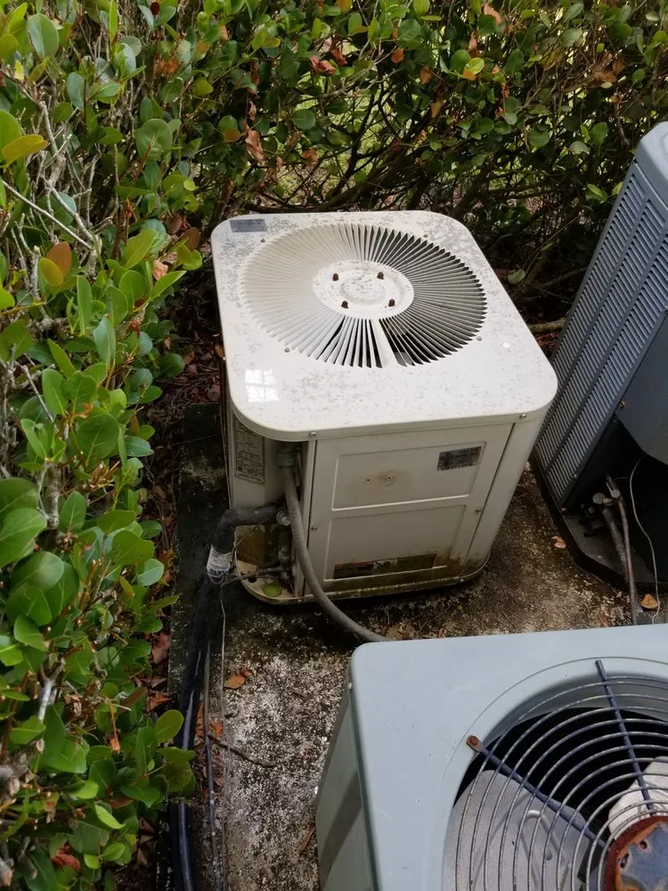 Slide of Semper Fidelis AC