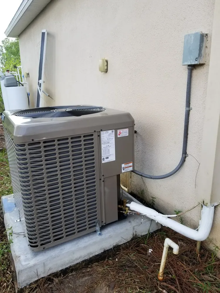 Slide of Semper Fidelis AC