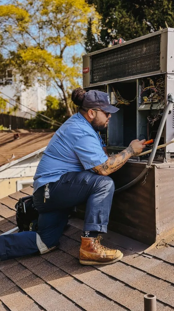 Slide of Service Genius Air Conditioning and Heating