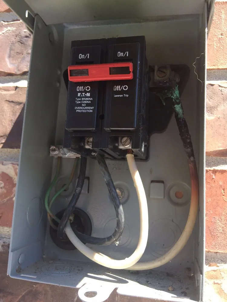 Slide of Servicemaxx Heating & Air Conditioning