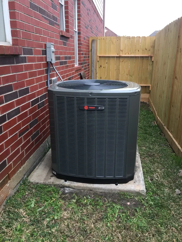 Slide of Servicemaxx Heating & Air Conditioning
