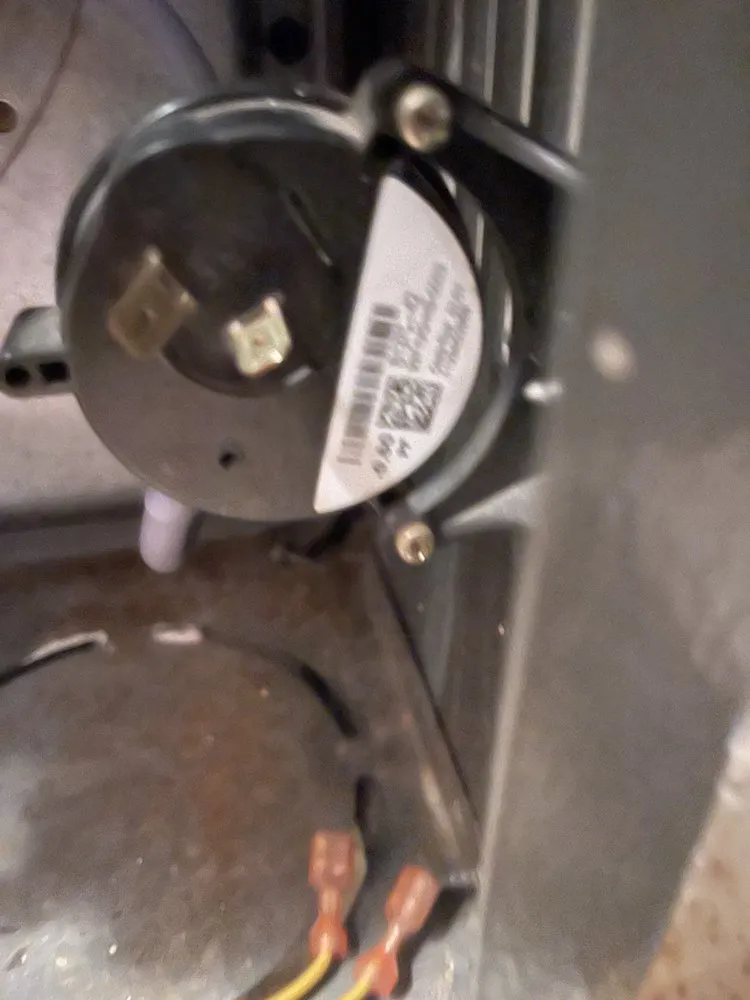 Slide of Servicemaxx Heating & Air Conditioning