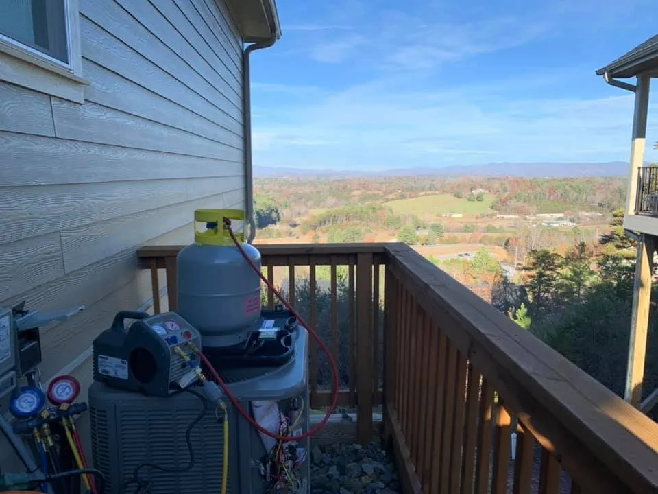 Slide of Set It and Forget it HVAC Solutions