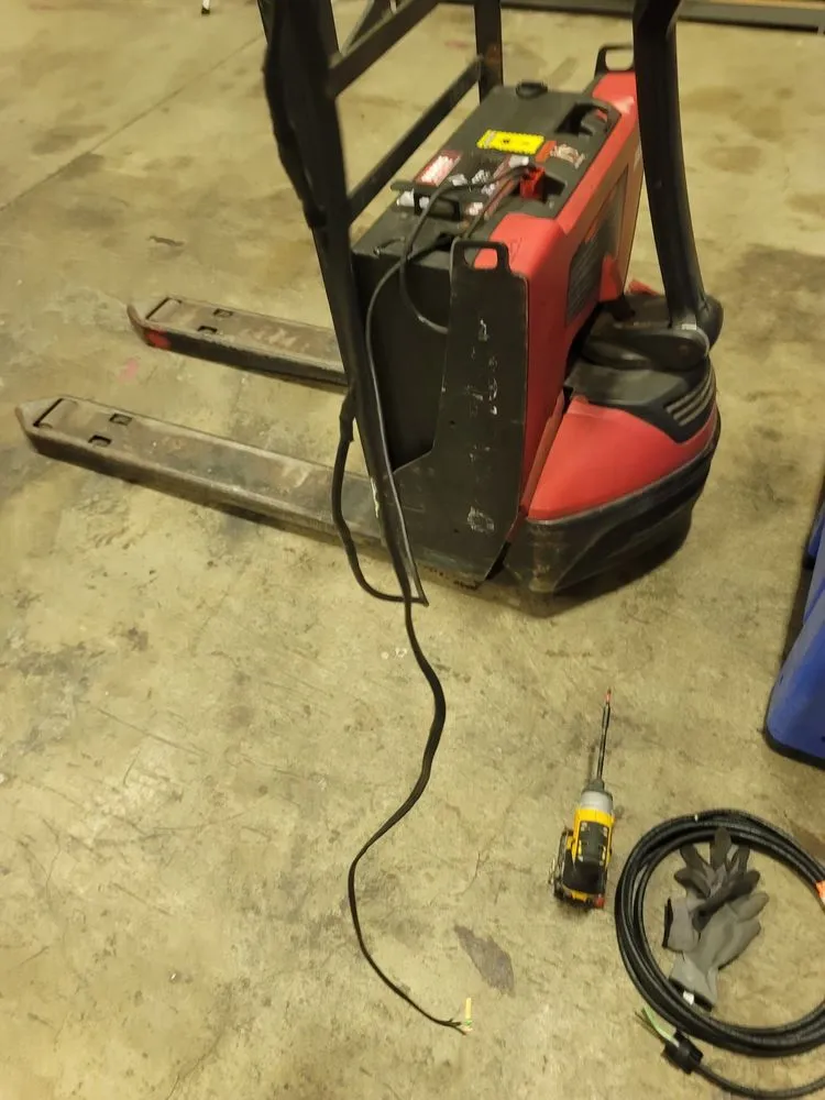 Slide of SGNM General Construction & HVAC