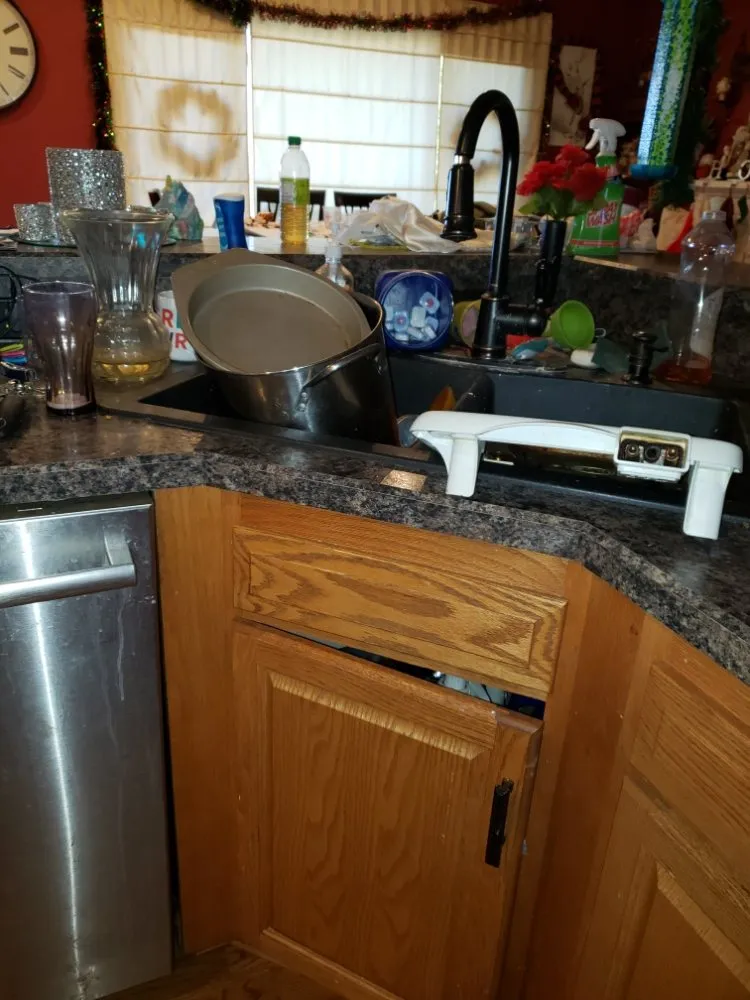 Slide of Shane Tuckers Handyman Services