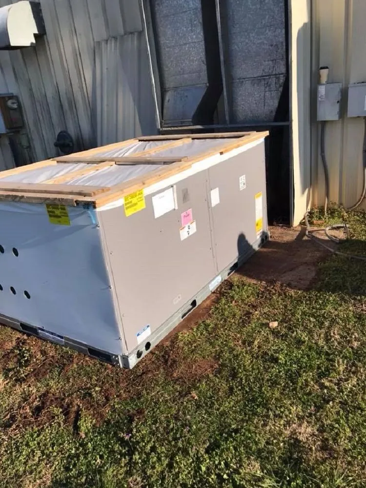 Slide of Shelton's Air Worx Heating & Cooling