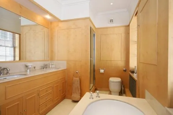 Silver Interior Renovations Logo