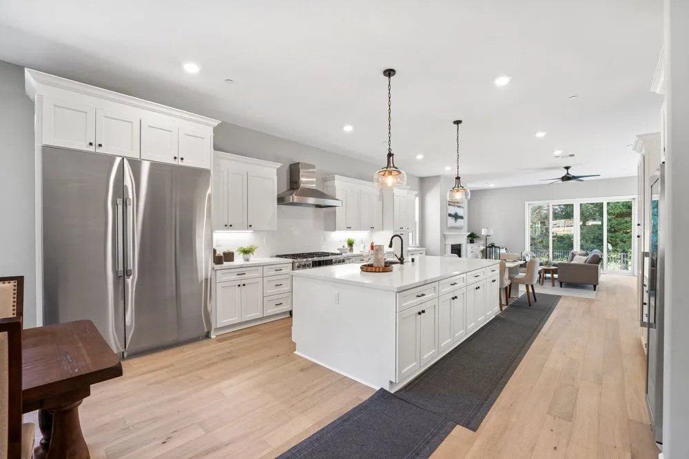 Slide of Silvermark Construction Services