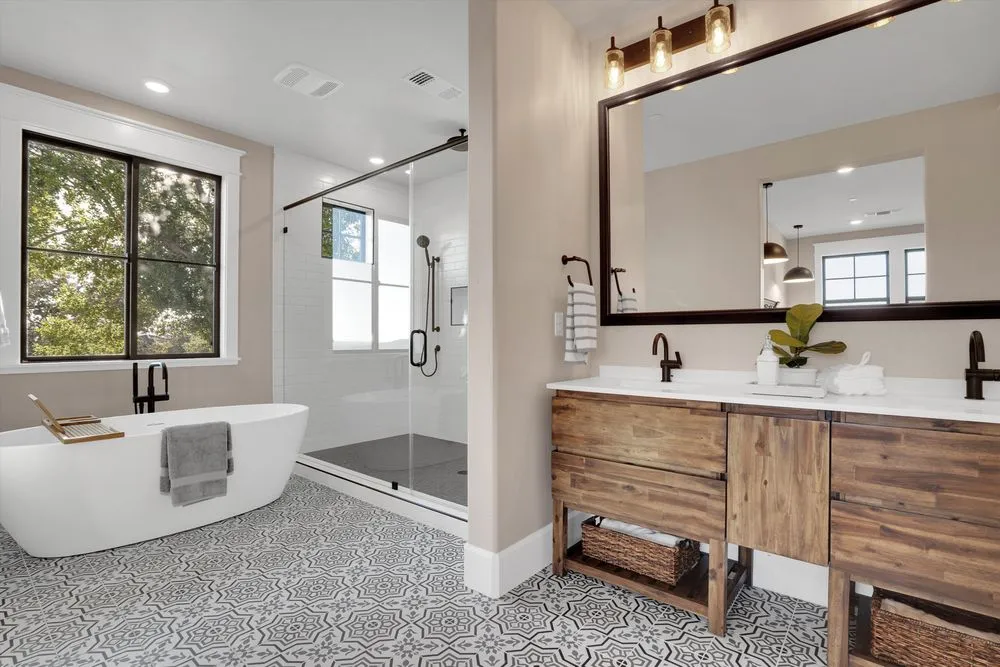 Slide of Silvermark Construction Services