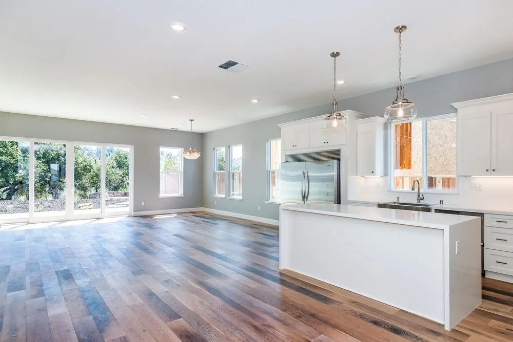 Slide of Silvermark Construction Services