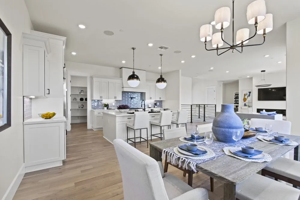 Slide of Silvermark Construction Services