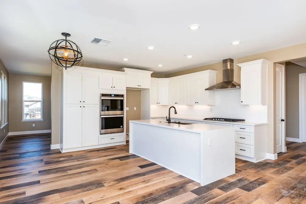 Slide of Silvermark Construction Services