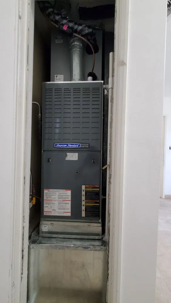 Slide of Simon's Air Conditioning and Heating