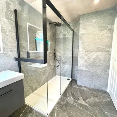 Simulate Plumbing Service Logo