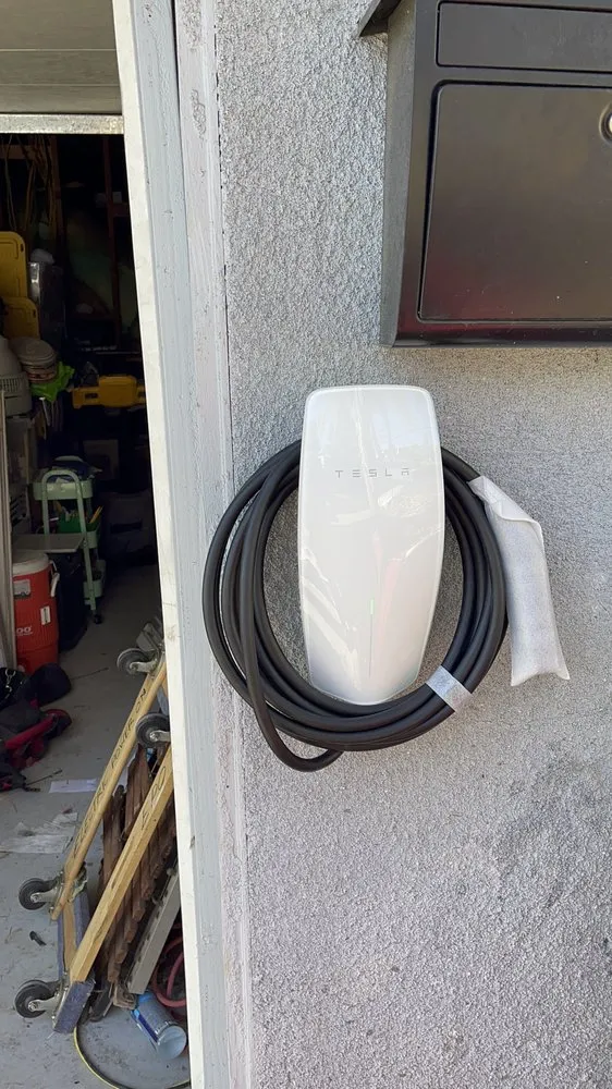 Slide of Singh Electrical