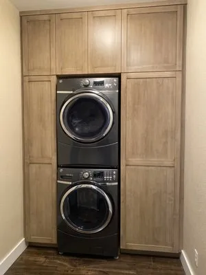 Singletrack Electric Logo