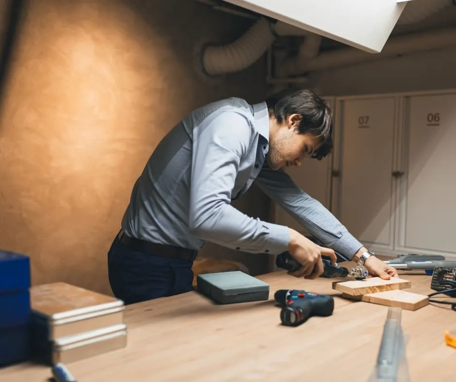 Slide of Sir Handyman