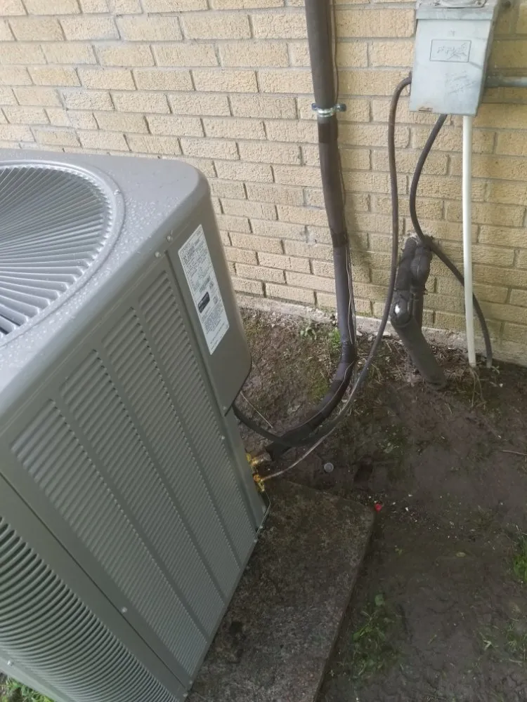 Emergency heating and cooling service in Myrtle, MS by Sisco Heating And Air
