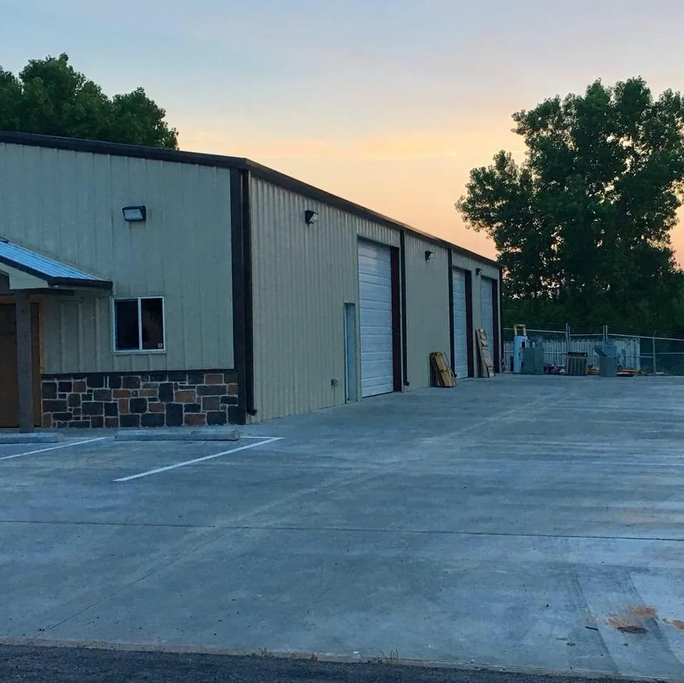 Slide of Sisemore Services