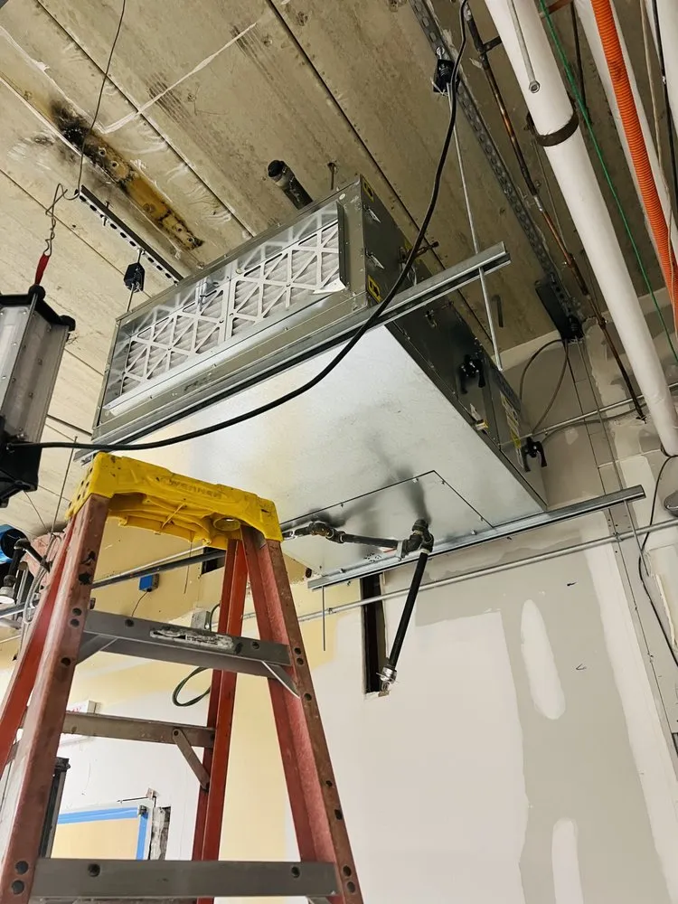 Slide of S&L Contractors