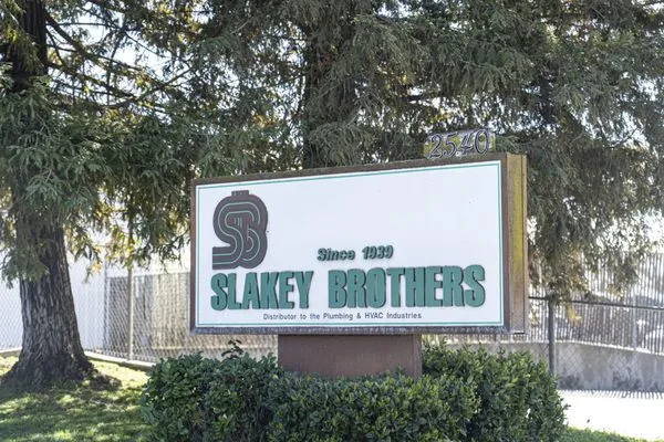 Slakey Logo