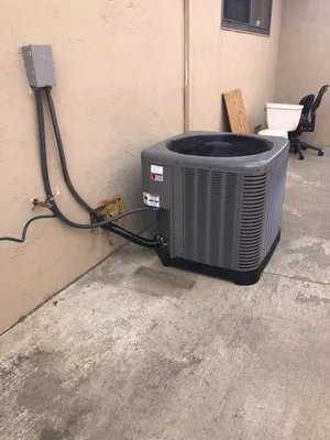 Slate Mechanical Logo