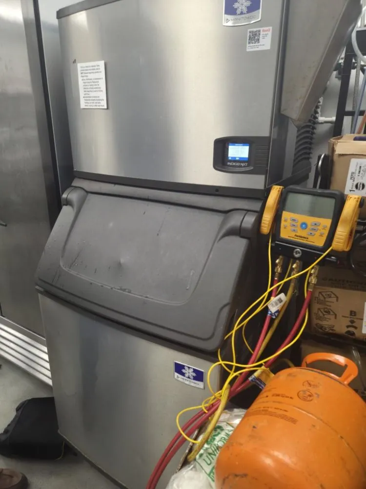 Slide of Smart Cool Services