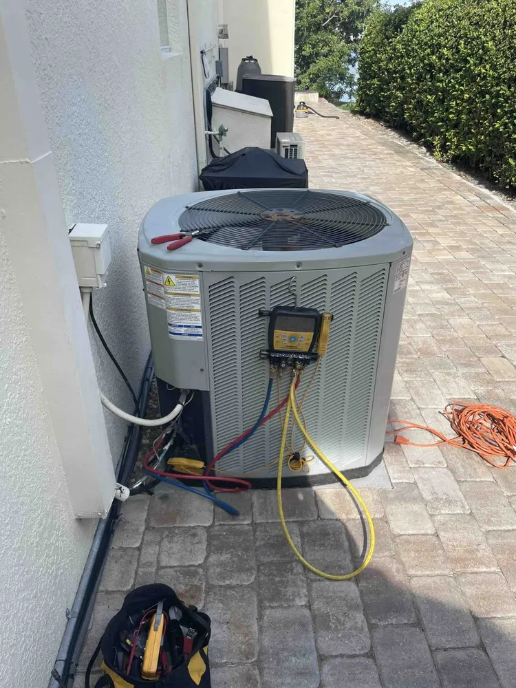 Reliable HVAC installation experts serving St. Petersburg, FL - Smart Heating & Cooling