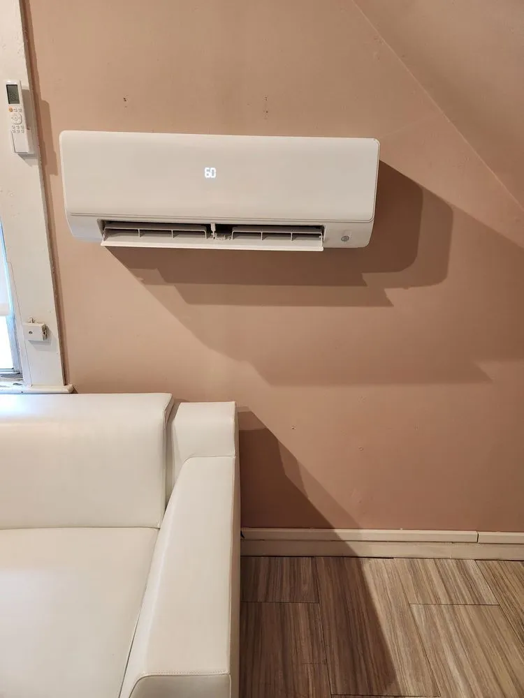 Slide of Smiley's Heating,Ventilating & Air Conditioning