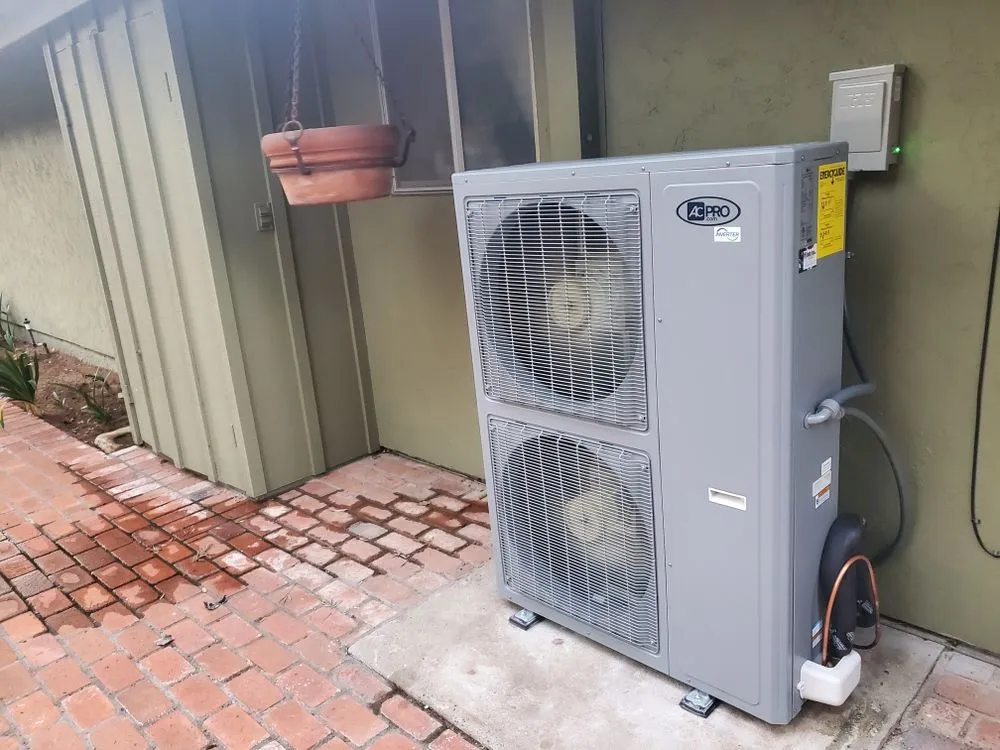 Slide of Smith&sons Heating and Air