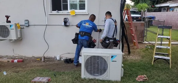 Socal Comfort Custom Heating and Air Conditioning Systems Logo