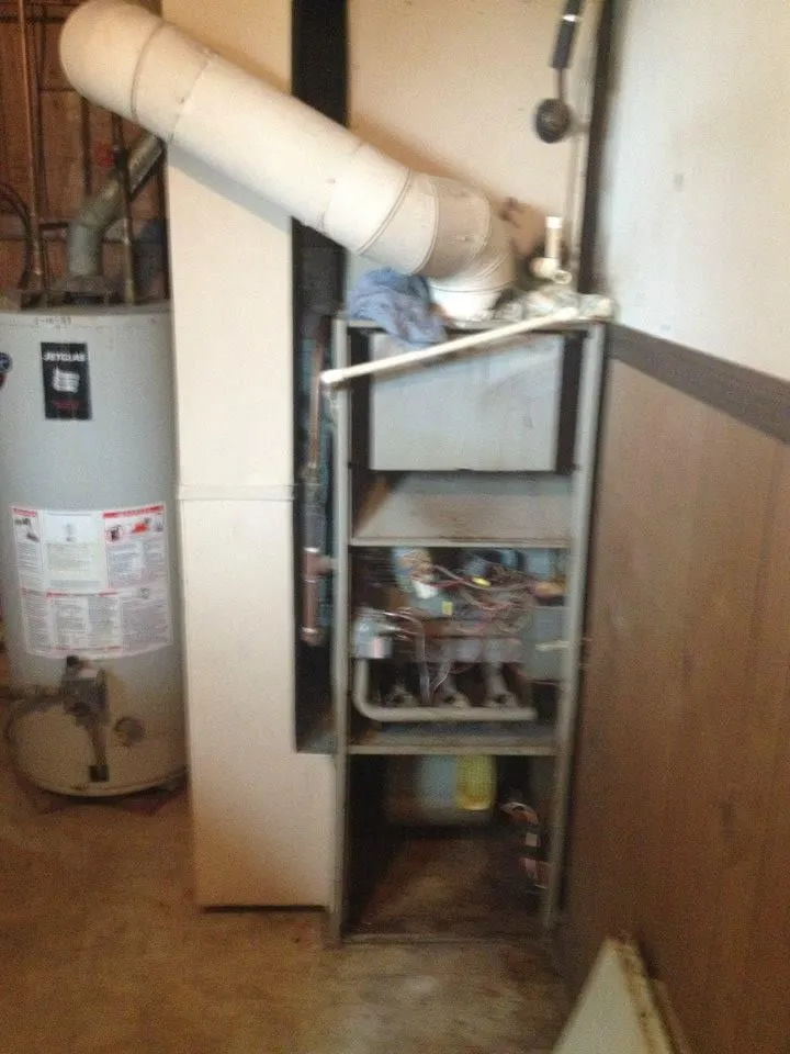 Slide of Solar Heating & A/C