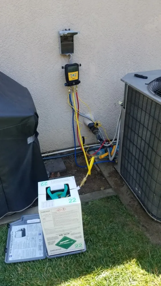 Slide of Solo Heating And Air