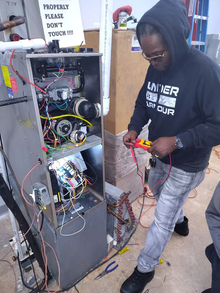 Slide of Solomon's HVAC Maintenance