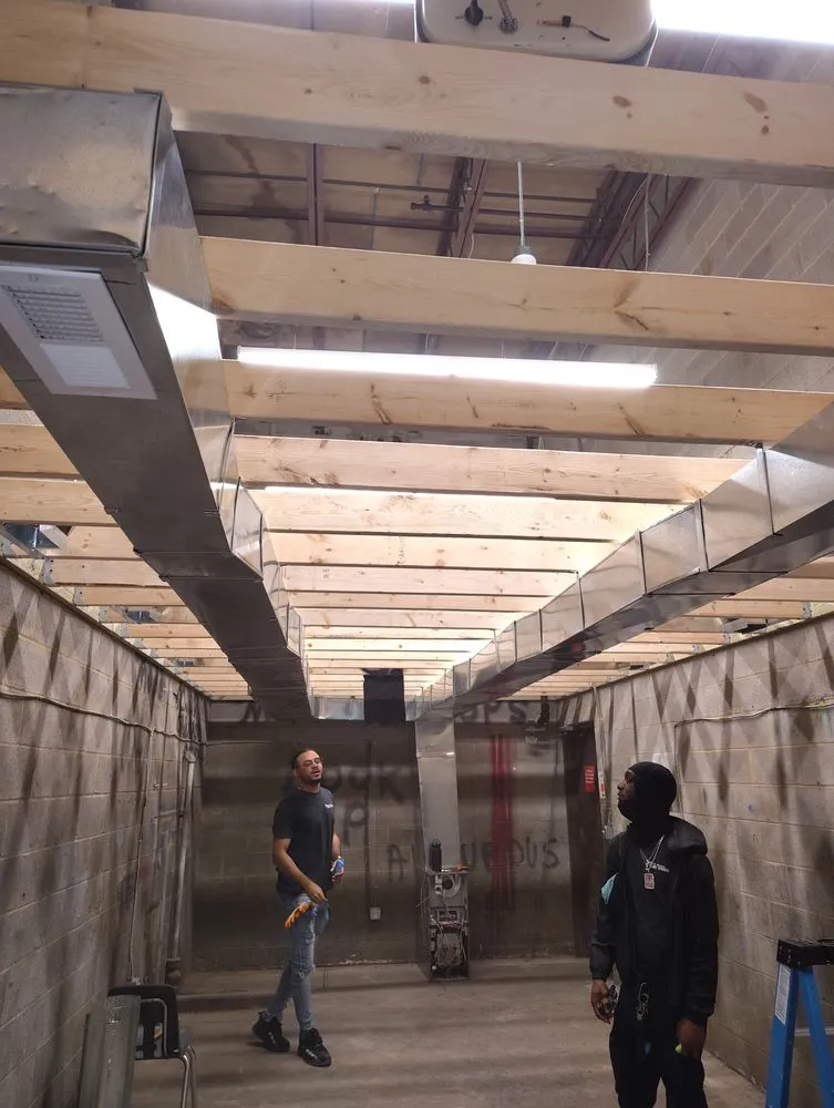 Slide of Solomon's HVAC Maintenance