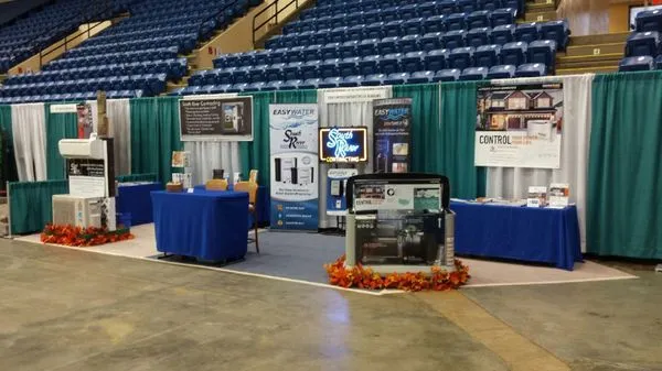 South River Contracting of Roanoke Logo