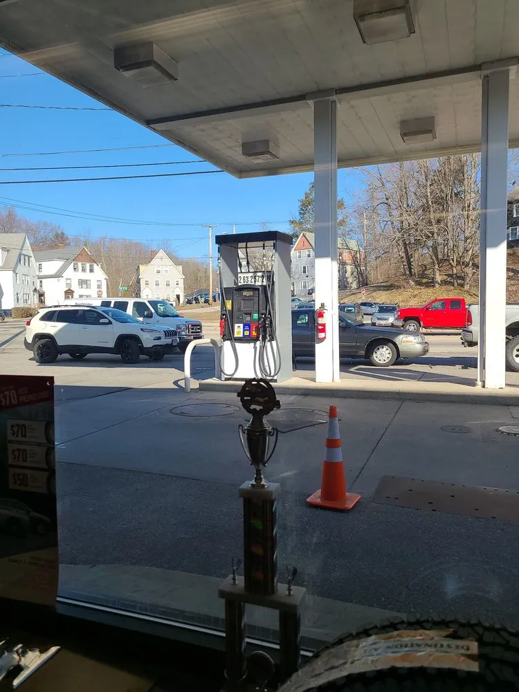 Slide of Southbridge Tire & Oil