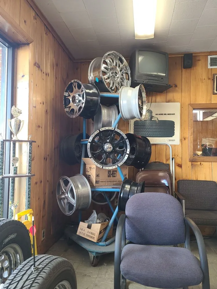 Slide of Southbridge Tire & Oil