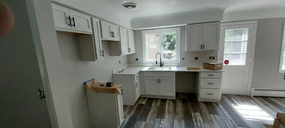 Slide of Spositos Electric