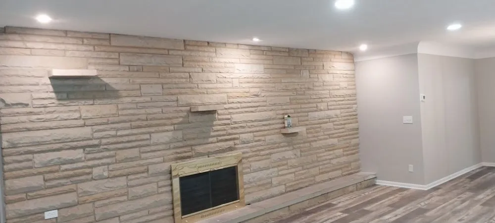 Slide of Spositos Electric