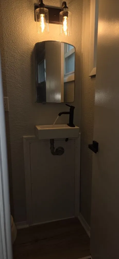 Slide of Spositos Electric