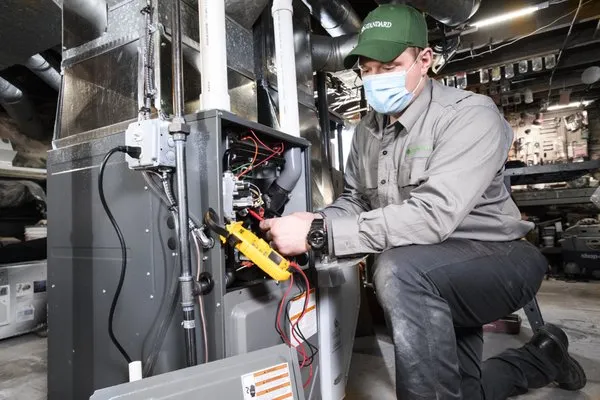 Standard Heating, Cooling & Insulating Logo