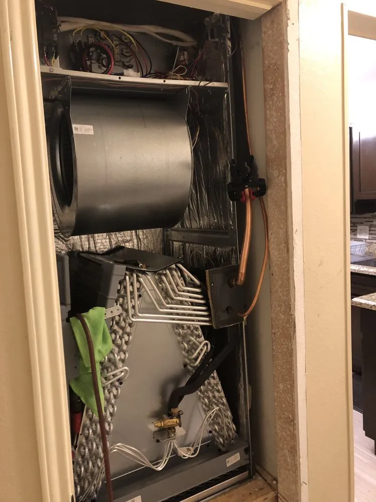 Slide of Star Air Conditioning Heating & Refrigeration